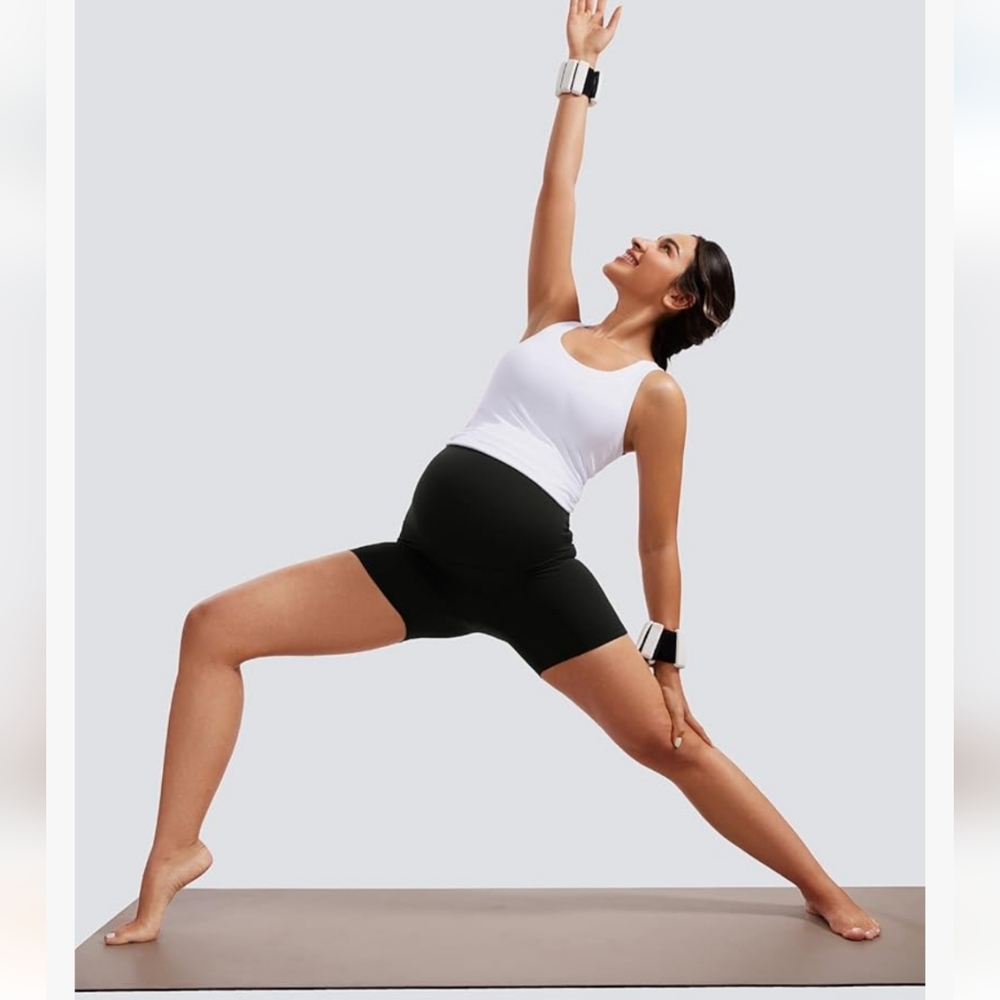 CRZ YOGA Womens Butterluxe Maternity Biker‎ Shorts Over The Belly - black sz M